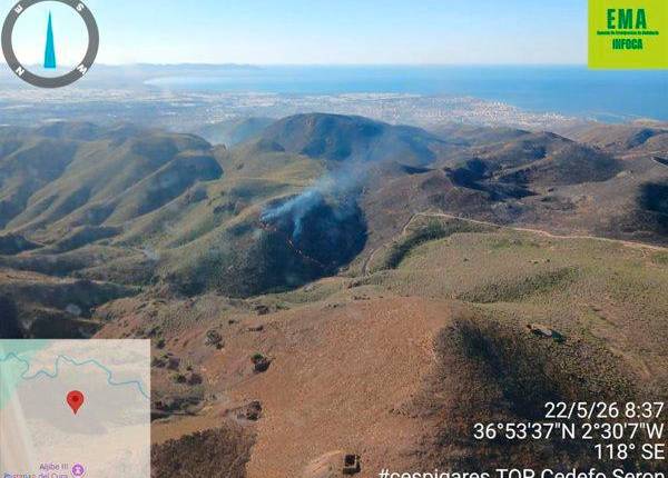 <i>Incendio en la Sierra de Gádor, en Almería. / EMA Infoca.</i>