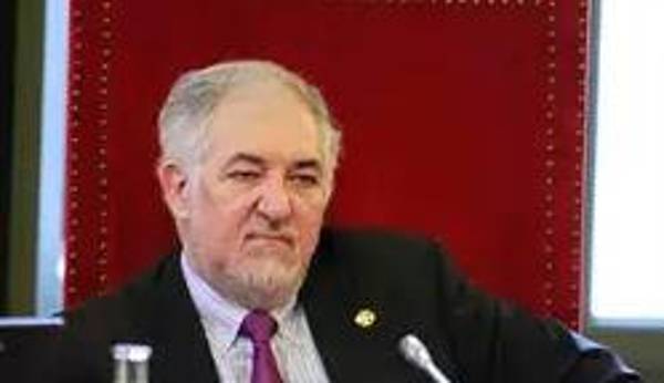 Conde-Pumpido acusa a sus compañeros del TC de desarmar al Estado frente a pandemias - Vimarsana News