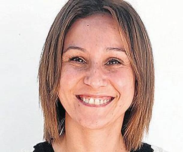 <i>Lidia Fernández, maestra. </i>