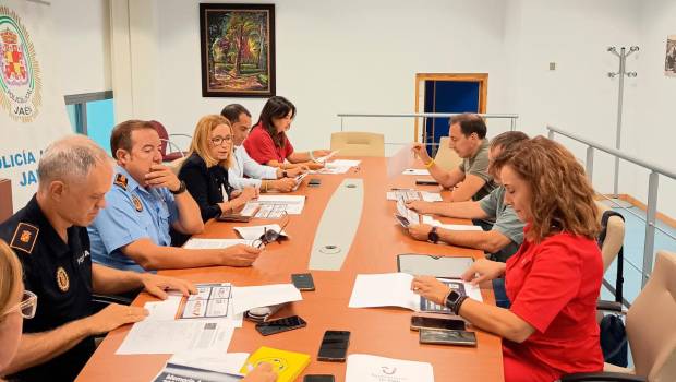 <i>Reunión de la junta rectora del Parque Infantil de Tráfico de Jaén. / Ayuntamiento de Jaén. </i>