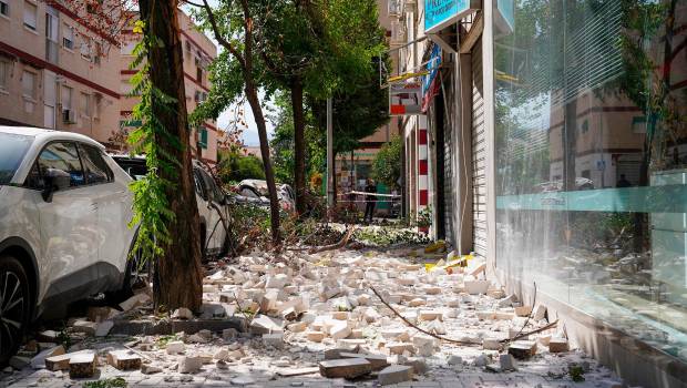 <i>Imágenes de los destrozos causado por el terremoto. / Europa Press. </i>