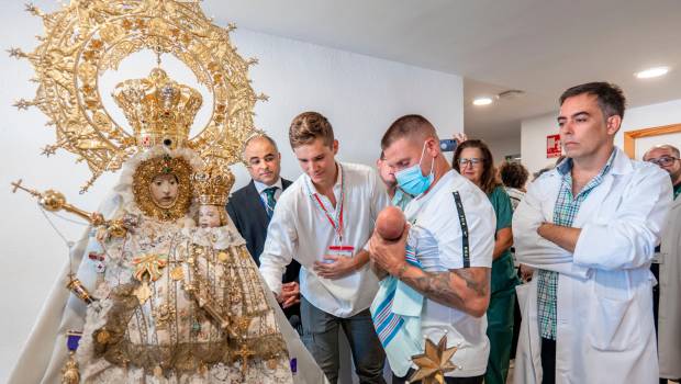 <i>La Virgen de la Capilla dentro del Hospital Universitario de la capital. / Ana Lechuga / Diario JAÉN</i>