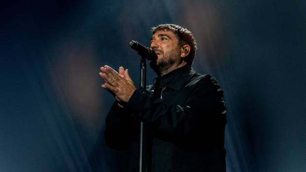 <i>Antonio Orozco durante una de sus actuaciones. / Europa Press.</i>