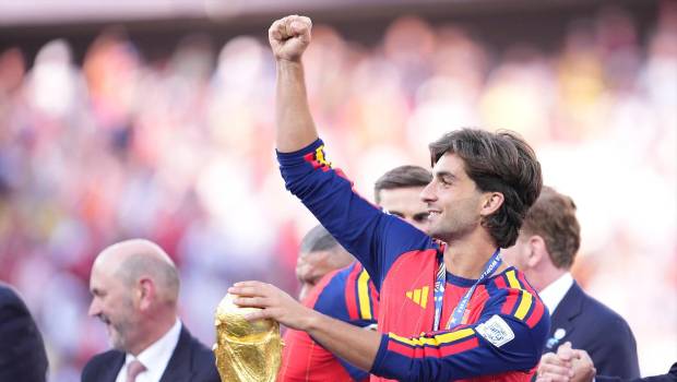 <i>Ferran Torres celebra la victoria de España en la final del Mundial 2026.</i>