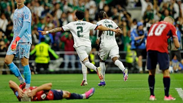 <i>Jorge Sanchez y Quinones celebran unos de los goles ante Chequia. / Heuler Andrey / ZUMA Press Wire / dp / DPA.</i>