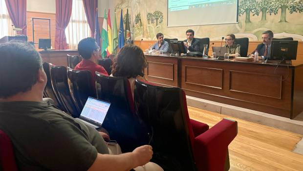 <i>Presentación de la nueva aplicación. / UJA.</i>