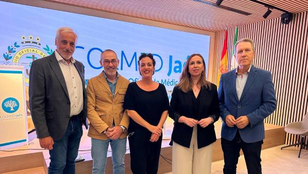 <i>Encuentro “Acompañar al paciente con cáncer de pulmón: más allá del tratamiento”. / Junta de Andalucía.</i>