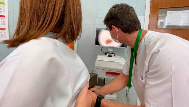 <i>Consulta de dermatología. / Junta de Andalucía.</i>