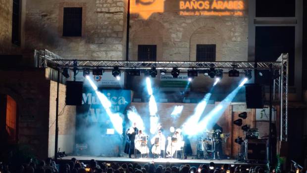 <i>Imagen del recital de Tanxugueiras en el ciclo Noches de Palacio, celebrado en el patio del centro cultural de los Baños Árabes. / Ana Lechuga / Diario JAÉN. </i>