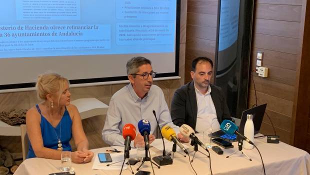 <i>Maria Espejo, Juanma Camacho y José María Mesbailer. / Pablo Espinosa Luna / Diario JAÉN.</i>
