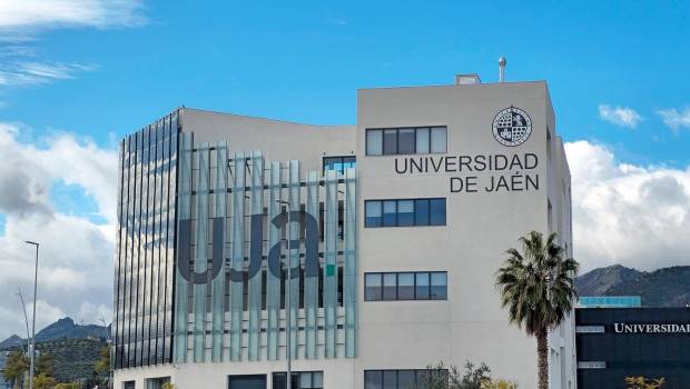 <i>Uno de los edificios del Campus de las Lagunillas. / UJA.</i>