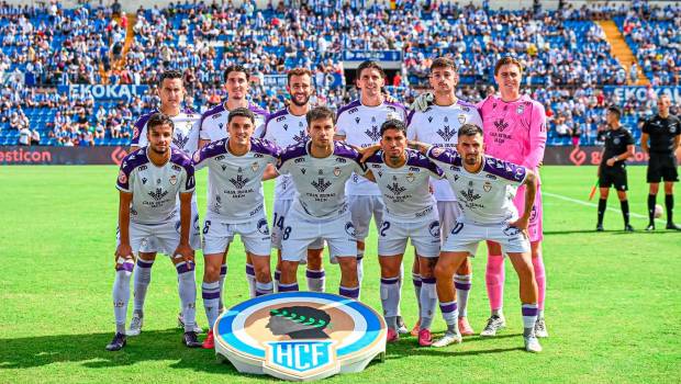 <i>Alineación del Real Jaén en el campo del Hércules. / Miranda López / Real Jaén CF. </i>
