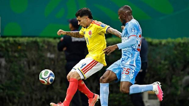 <i>Gustavo Puerta y Edo Kayembe durante el Colombia-República Democrática del Congo del Mundial 2026. / Europa Press.</i>