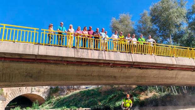 <i>Limpieza de los puentes. / Ayuntamiento de Jaén. </i>