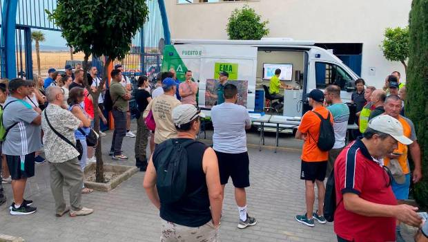 <i>La EMA, a través del Grupo de Emergencias de Andalucía (GREA) y del Servicio Provincial de Protección Civil, colabora en el dispositivo en busca del desaparecido. / EMA 112. </i>