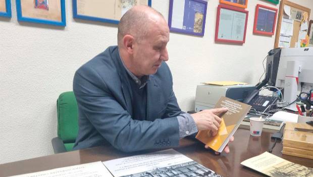 <i>El catedrático de Historia del Derecho y de las Instituciones de la UJA y principal responsable de SysComProA, Miguel Ángel Chamocho. / Universidad de Jaén.</i>