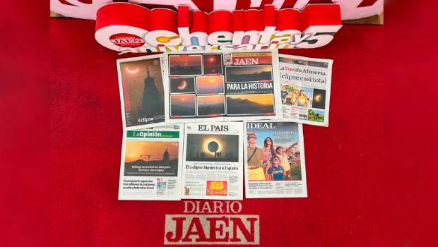 <i>Portadas del quiosco de ayer. Cinco cabeceras provinciales, regionales y nacionales queda plasmada la cobertura que le dieron ayer al eclipse, en contraposición con la envoltura especial de Diario JAÉN.</i>