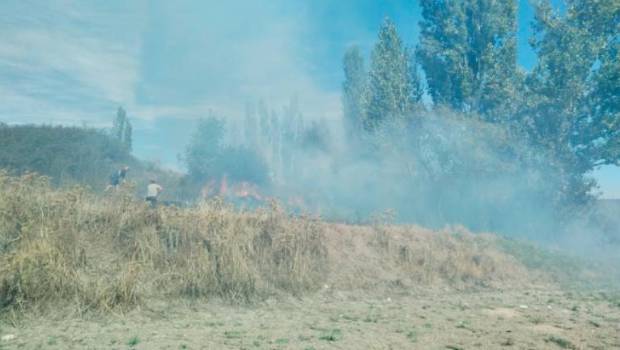 <i>Declarado un incendio en Santiago Pontones. / Plan Infoca. </i>