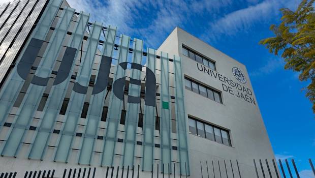 <i>Fachada del Edificio D4 del Campus de Las Lagunillas. / UJA. </i>