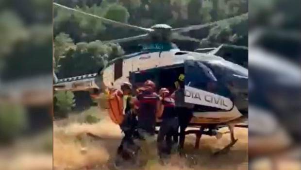 <i>Labores de rescate del barranquista herido en Pozo Alcón. / Guardia Civil. </i>