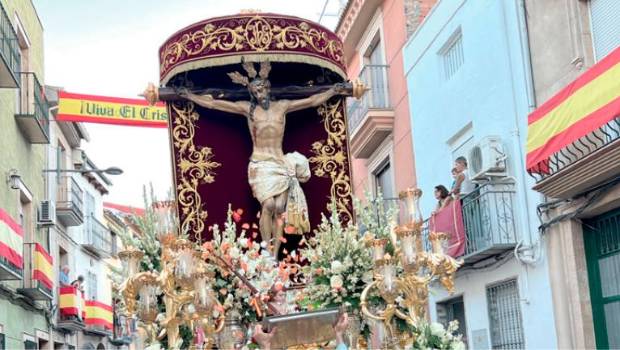 <i>Procesión del Santísimo Cristo de la Misericordia por las calles de Jódar. / María Prados / Diario JAÉN. </i>