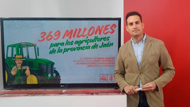 <i>El coordinador del Grupo Parlamentario Socialista, José Latorre, al término de la rueda de prensa. / F. Gaitán / Diario JAÉN.</i>