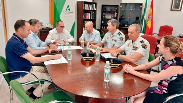 <i>Reunión para abordar la inspección de viviendas turísticas en Cazorla. / Junta de Andalucía. </i>