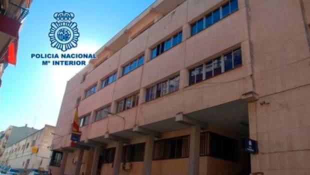<i>Comisaría de la Policía Nacional de Linares. Archivo.</i>