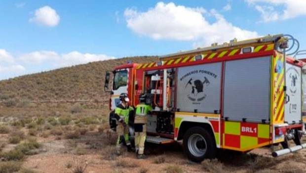 <i>Camión de Bomberos del Consorcio del Poniente. Archivo. / Emergencias 112.</i>