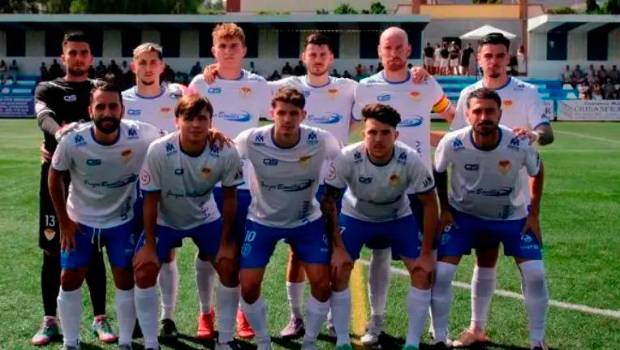 <i>Imagen de archivo del Martos CD en un partido de esta temporada. / Martos CD.</i>