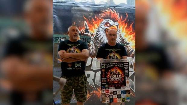 <i>Rafael Cruz López y Jesús Dueñas, dos de los organizadores del “PolloRock”, durante la presentación del festival-homenaje.</i>