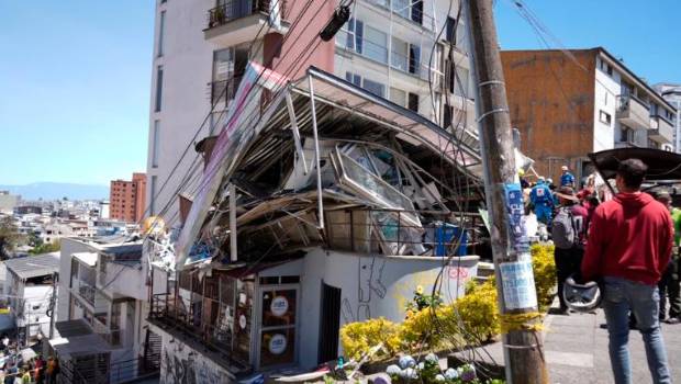 <i>Terremoto de 7,4 de magnitud en Colombia. / Santiago Álvarez / Europa Press. </i>