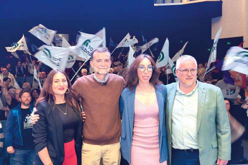 <i>Imágenes de mitin de Maíllo. P. Espinosa Luna. / Diario JAÉN.</i>