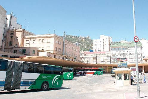 <i>Apeaderos de la Estación de Autobuses. </i>