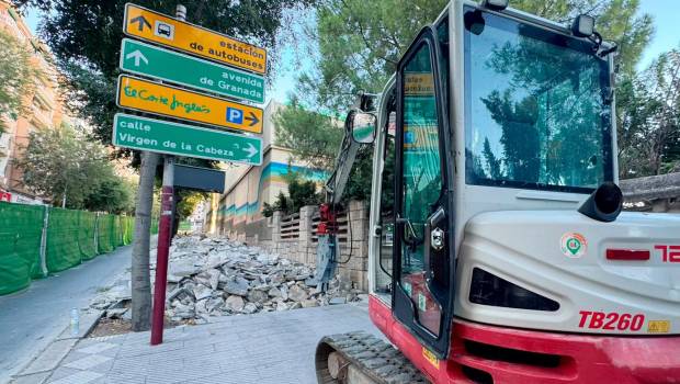 <i>Obras en Avenida de Madrid. / Ayuntamiento de Jaén. </i>
