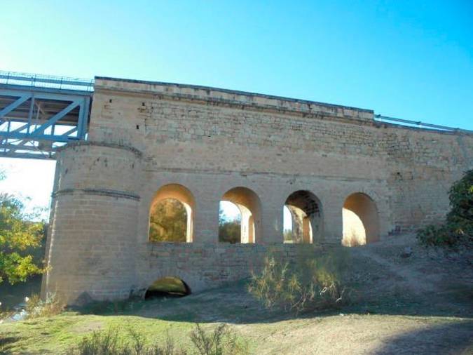 <i>Alzado actual del puente aguas arriba.</i>