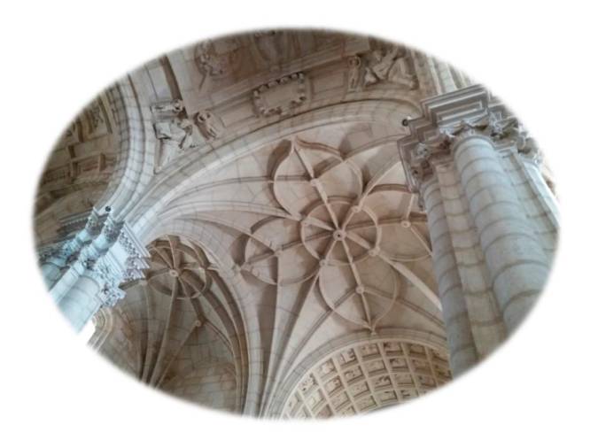 <i>Cúpulas del 1º tramo gótico de Diego de Siloé.</i>