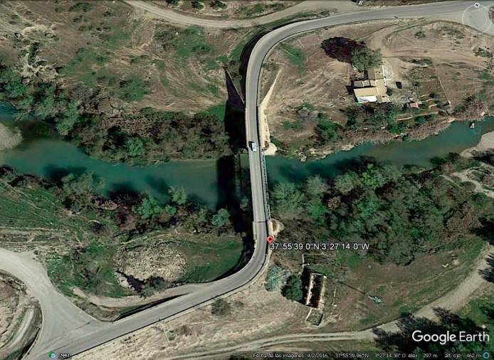 <i>Vista aérea actual del puente Mazuecos situado en el kilómetro 10 carretera J-303.</i>