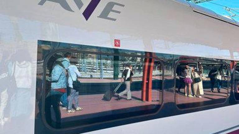 Retrasos en trenes de Alta Velocidad de larga y media distancia por un robo de cable entre Córdoba y Guadajoz