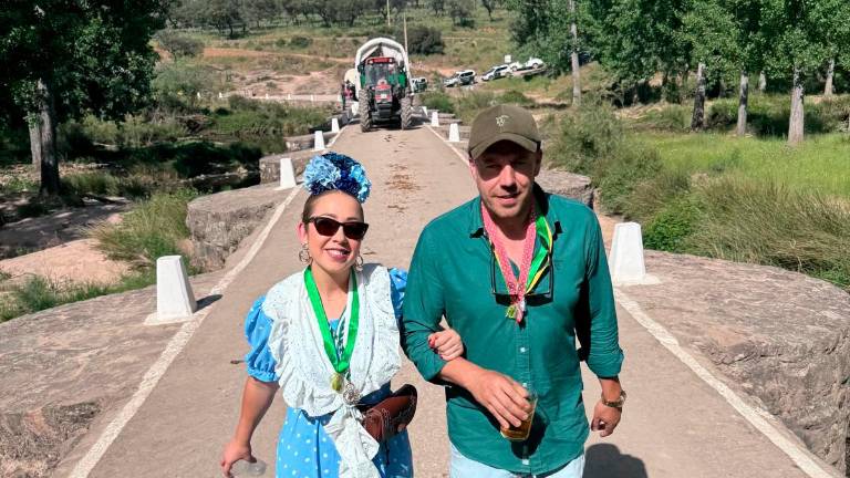 Las carretas dejan atrás el Santuario y disfrutan de la Sierra de Andújar