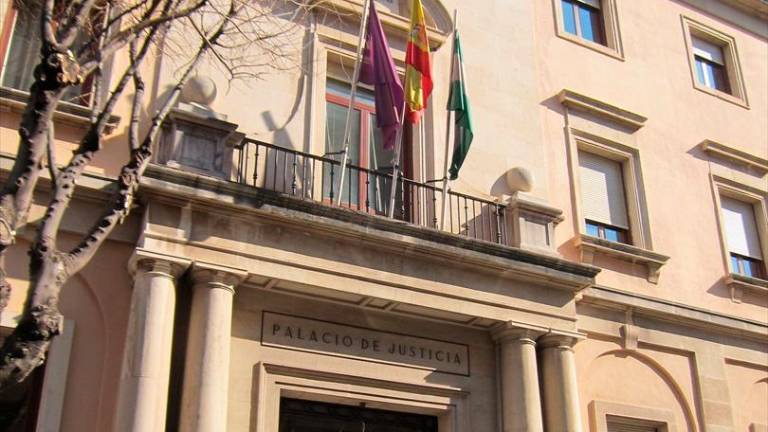 Un “multidelincuente” va a la cárcel por amenazar a su ex en Alcalá la Real
