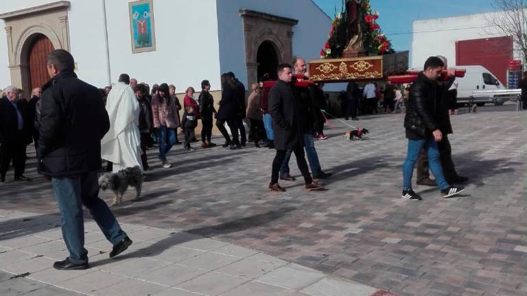 Bendición al amparo de la ermita de Santa Ana