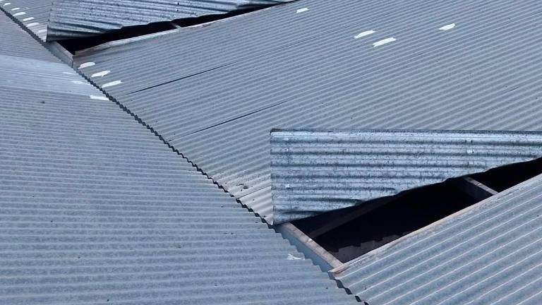 Roban ochenta máquinas agrícolas en Torredonjimeno