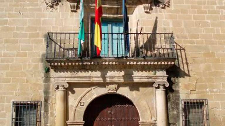 El Ayuntamiento de Úbeda prohíbe la entrada a la piscina al menor acusado de tocamientos
