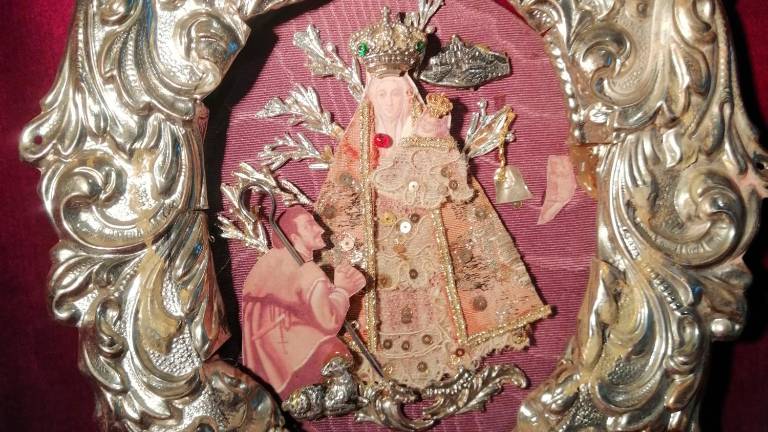 Simbología en la iconografía histórica de la Virgen de la Cabeza