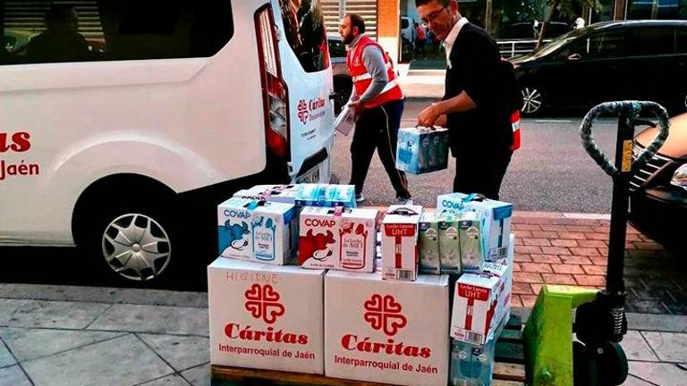 Amplia participación en la recogida de alimentos de Cáritas