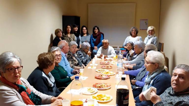 Fin de fiesta con los mayores en Torreperogil