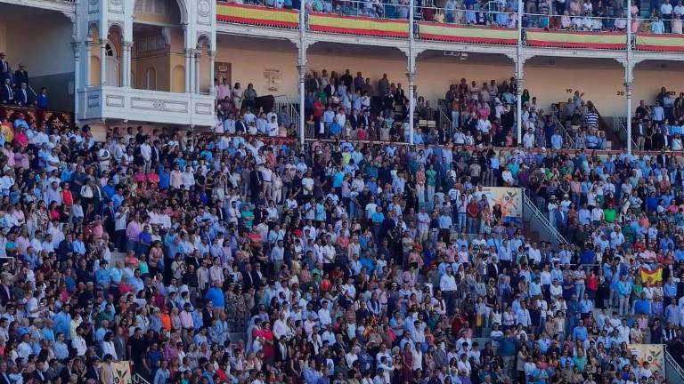 A los toros, Alteza