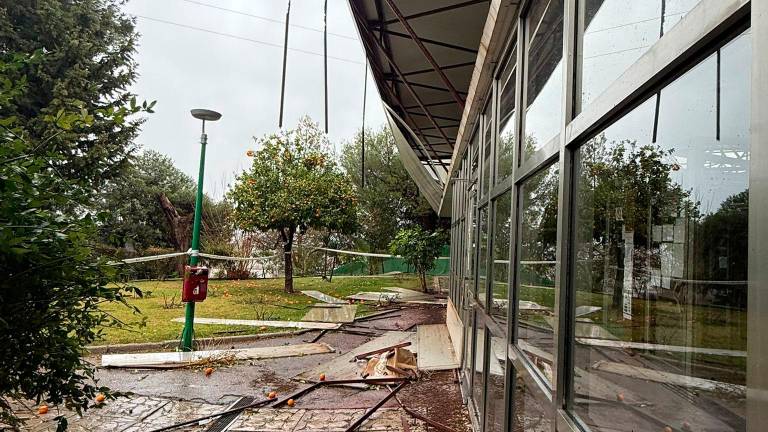 La borrasca Leonardo arrasa las instalaciones deportivas de La Salobreja