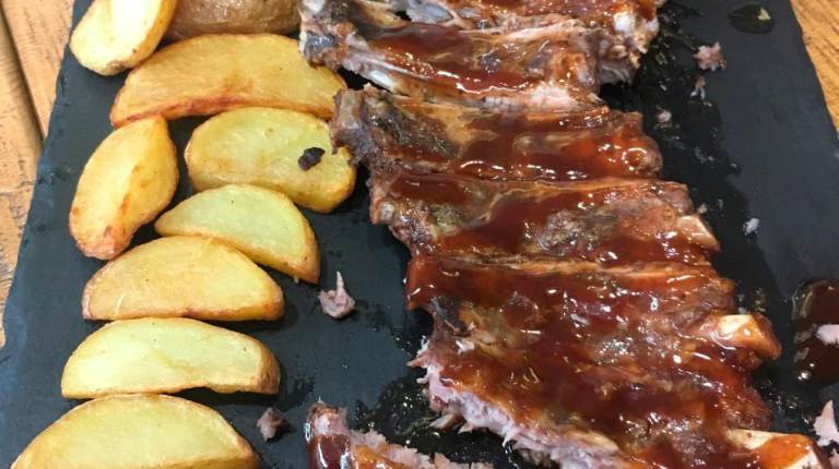 Costillas con salsa barbacoa